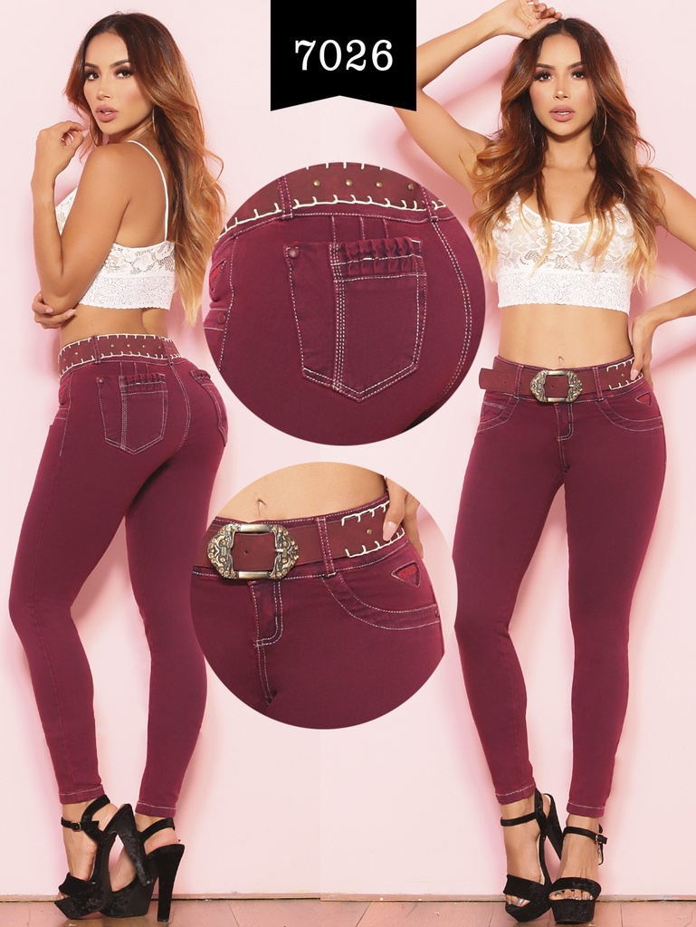 Jeans Levantacola Ajustados Vino Tinto para Mujer 7026