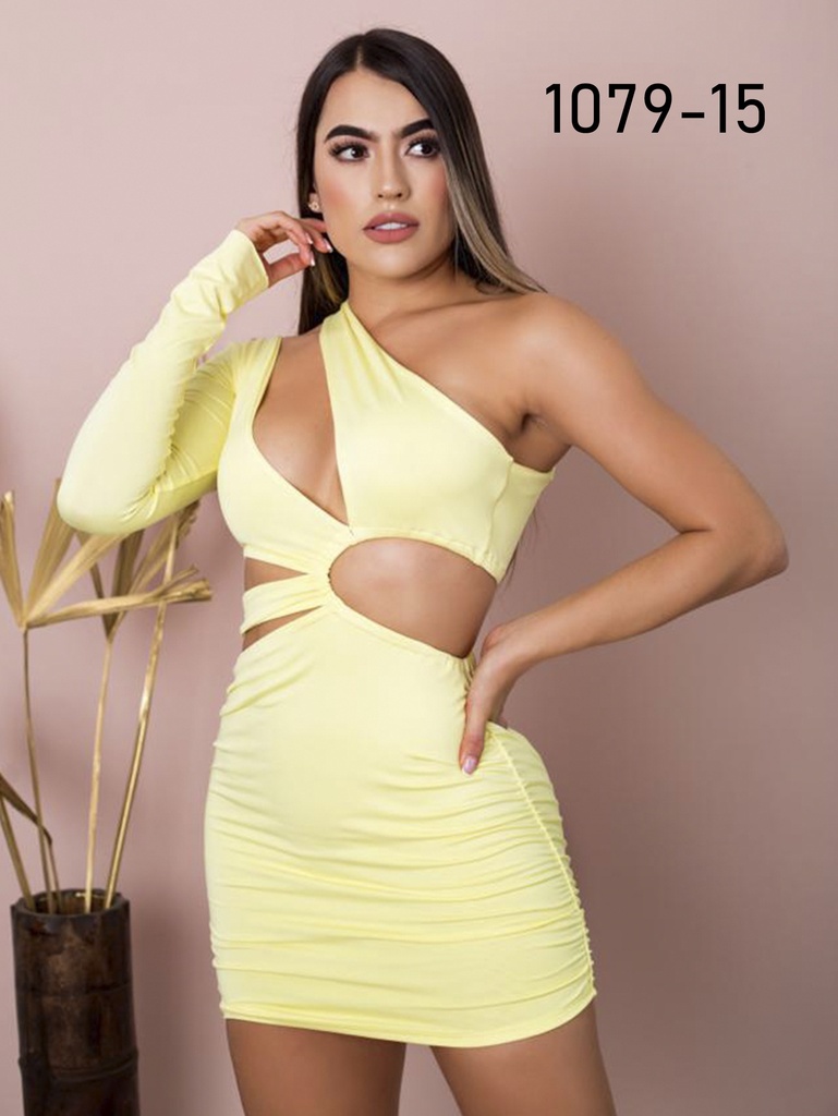 Vestido Corto Ajustado Amarillo de una Manga con Abertura y Fruncido